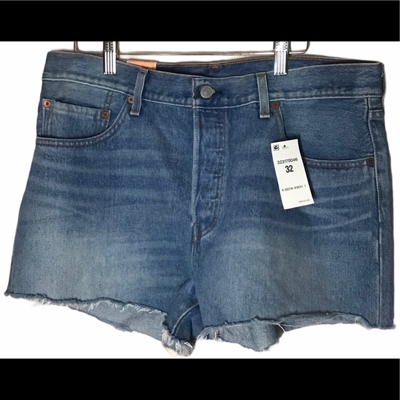 LEVI’S Women's Button Fly Cut Off Shorts 32 - Picture 1 of 9